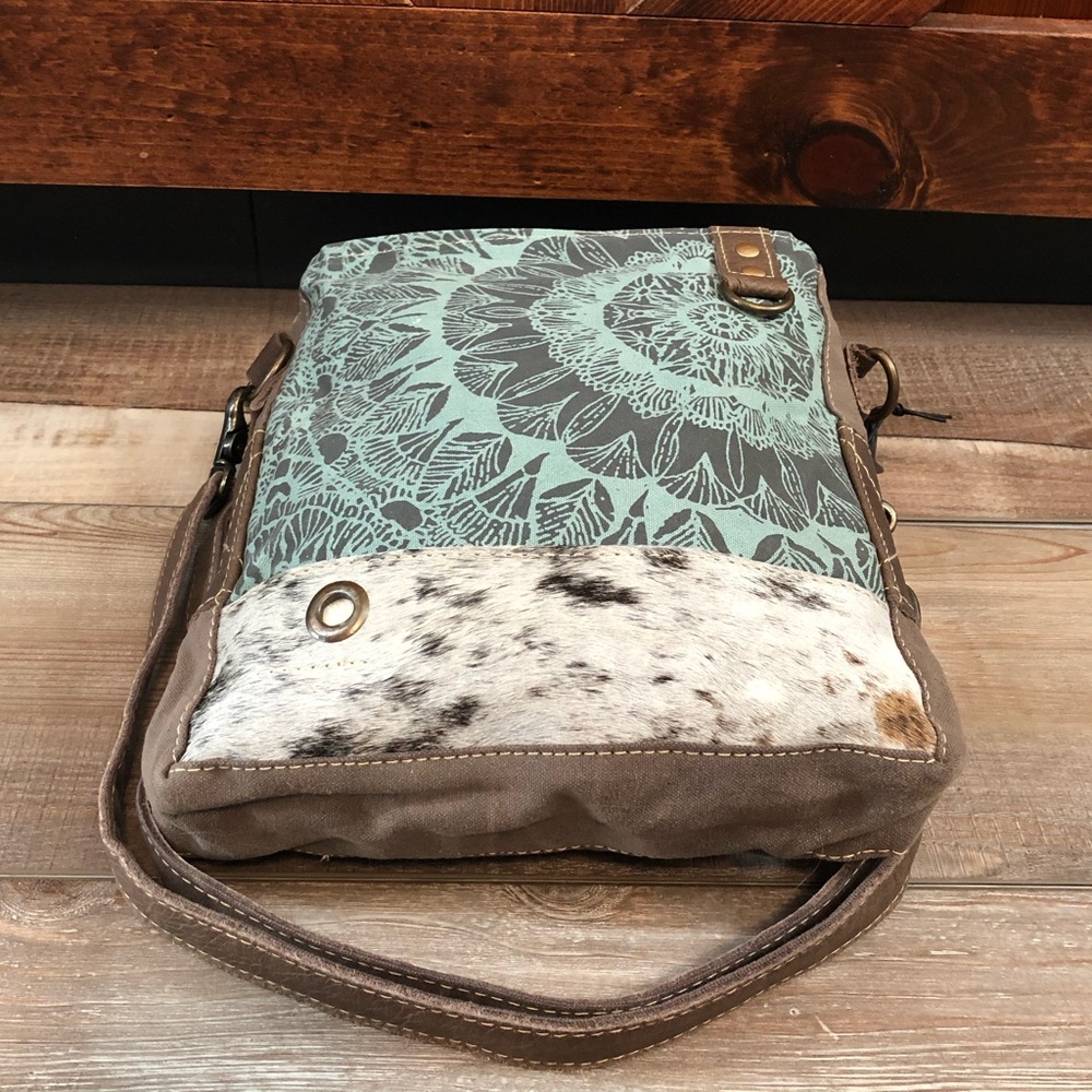 Myra Bag Verdant Shoulder Purse Crossbody - Picture 2 of 9